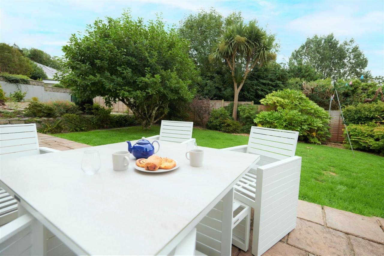 Sea Gem- Beautiful Family Home With Stunning Sea Views & Garden Tenby Extérieur photo
